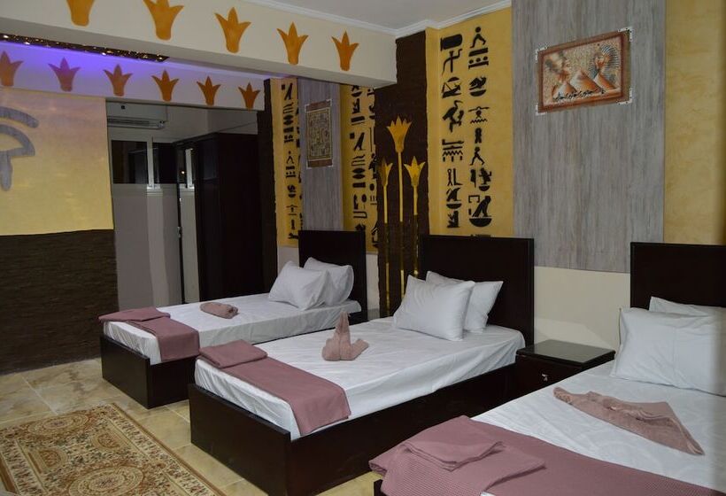 تختخواب و صبحانه House Of Life Cairo