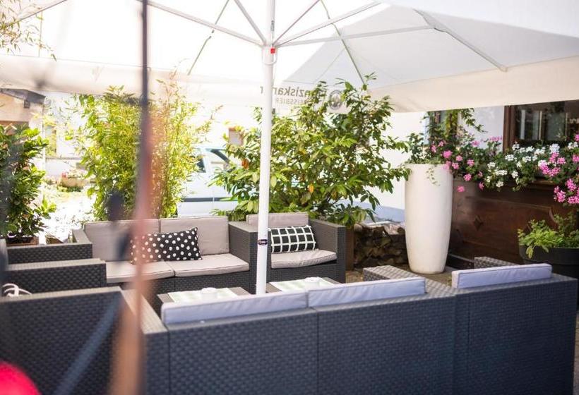 בית מלון כפרי Alter Wirt Putzbrunn