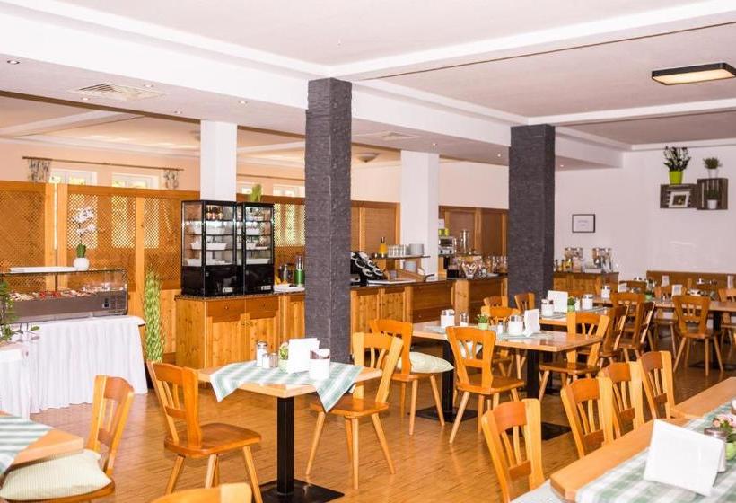 בית מלון כפרי Alter Wirt Putzbrunn