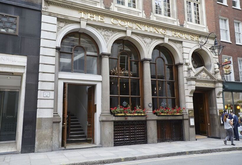 هتل Counting House