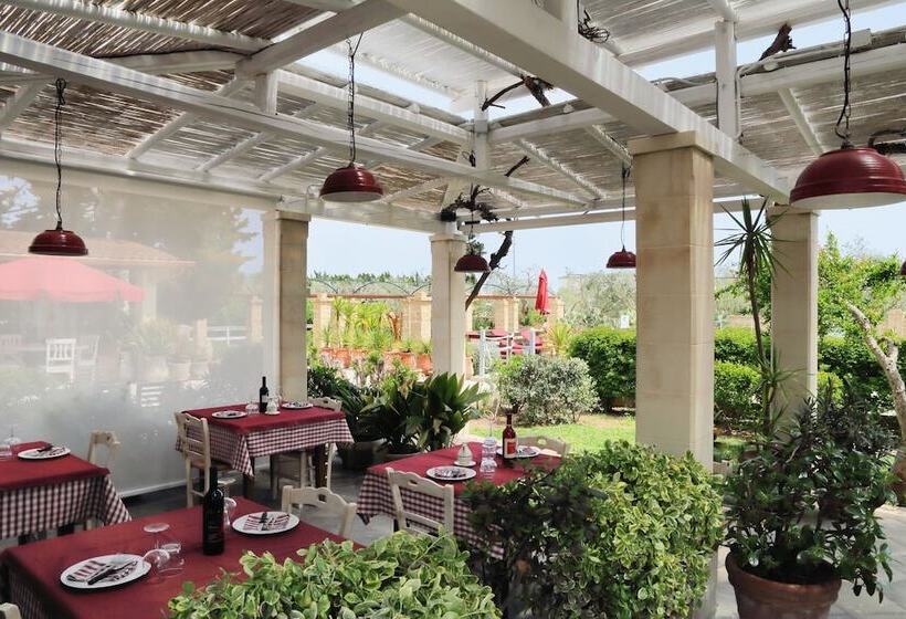 هتل Masseria L Uliveto Agri Resort