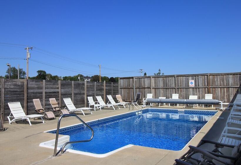 هتل Seagrass Inn