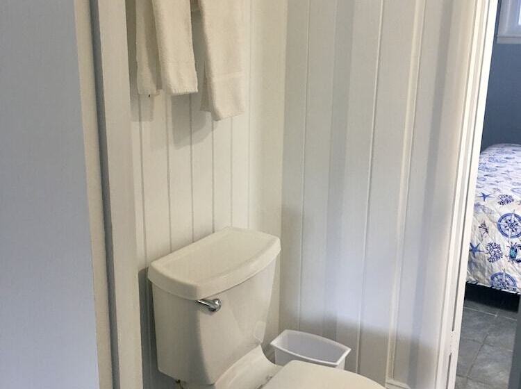 هتل Seagrass Inn