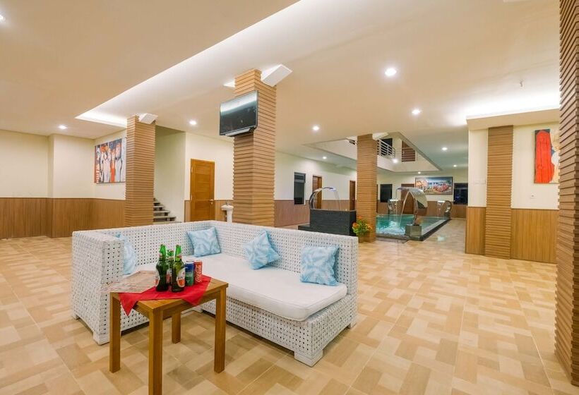 پانسیون Caroline Guest House