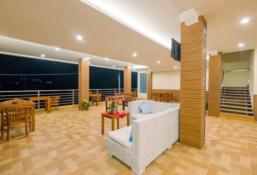 پانسیون Caroline Guest House