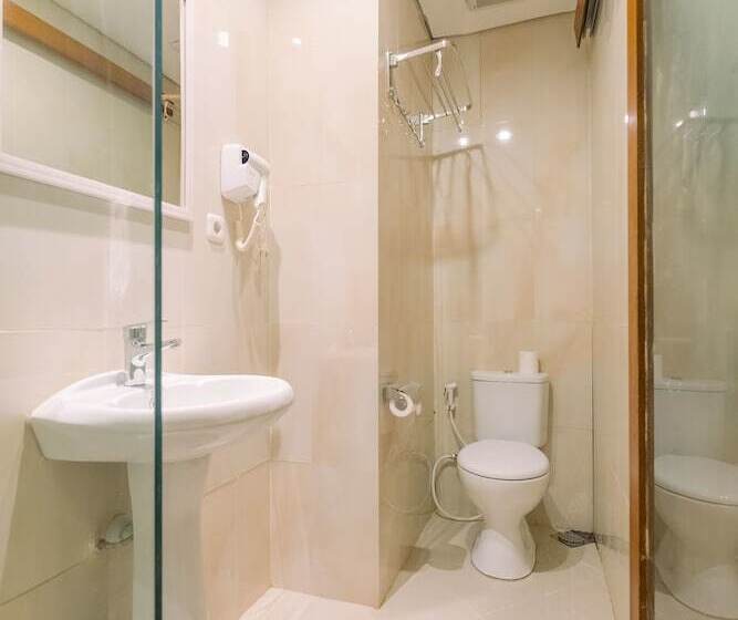 پانسیون Caroline Guest House