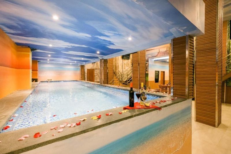 پانسیون Caroline Guest House