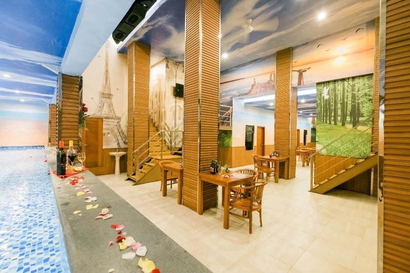 پانسیون Caroline Guest House