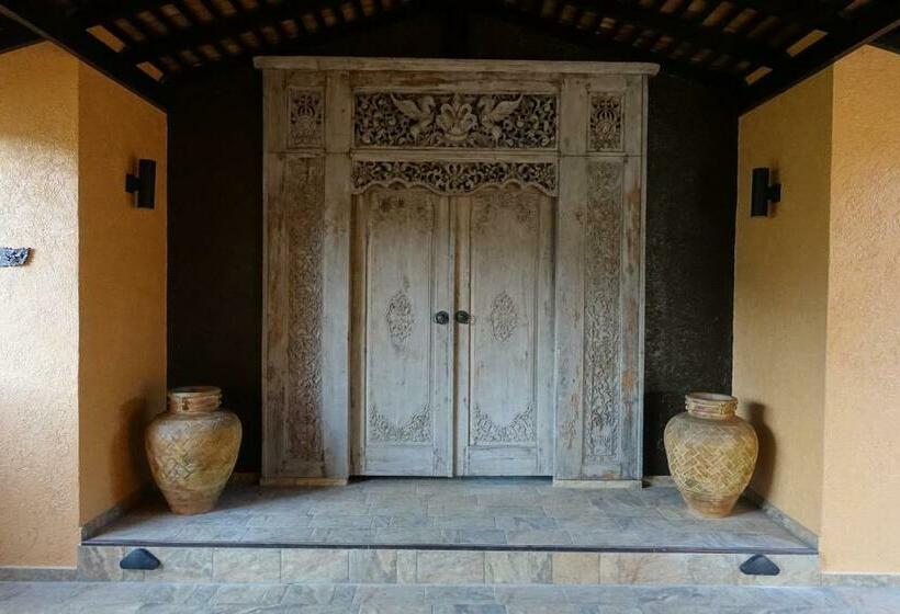 هتل Laguna Beach House