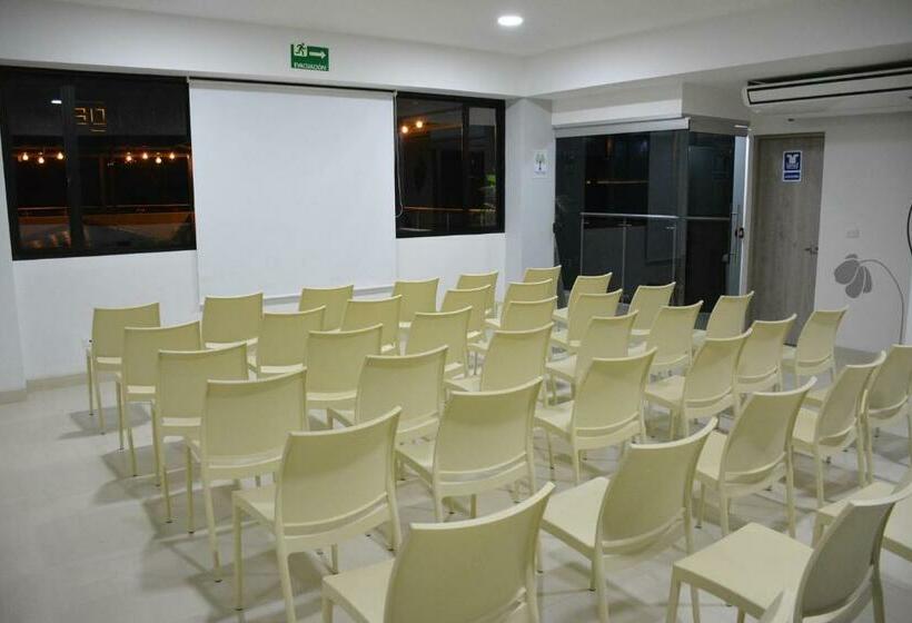 هتل Milla De Oro Uraba