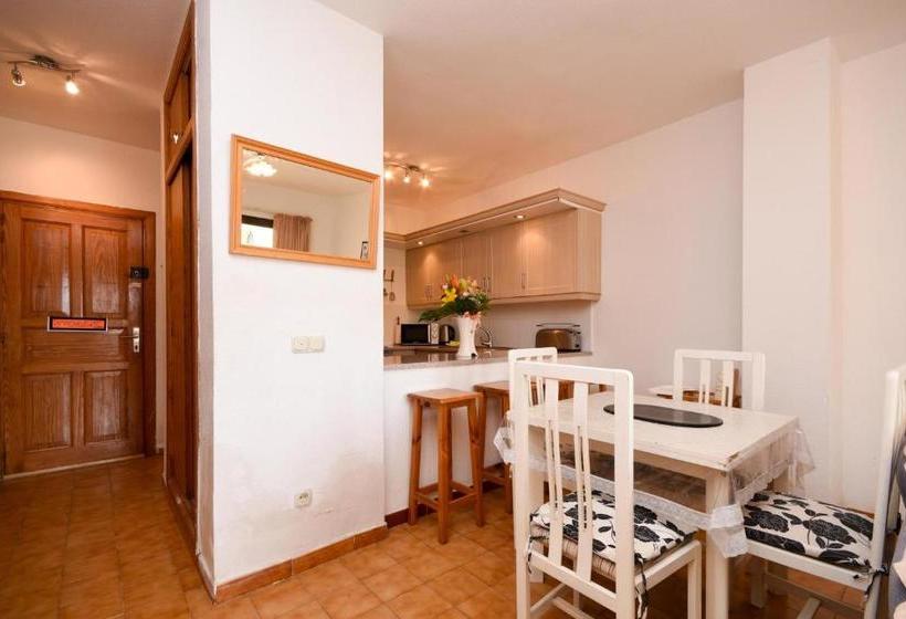 Mare Verde 68   Two Bed