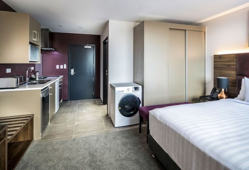 هتل Marsden Suites Albany