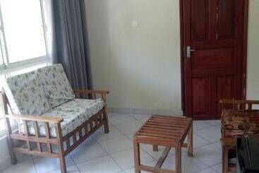 هتل Diplomat Diani Beach Resort
