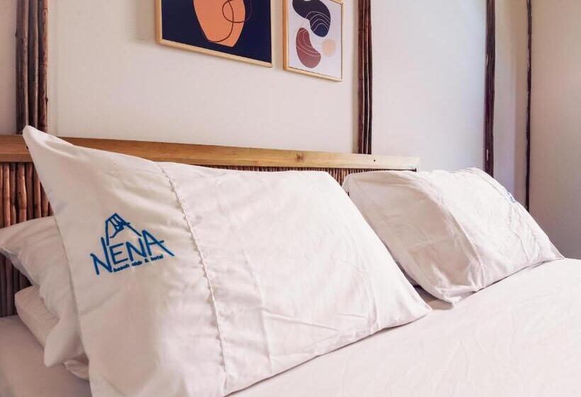 בית מלון כפרי Nena Beach Club &