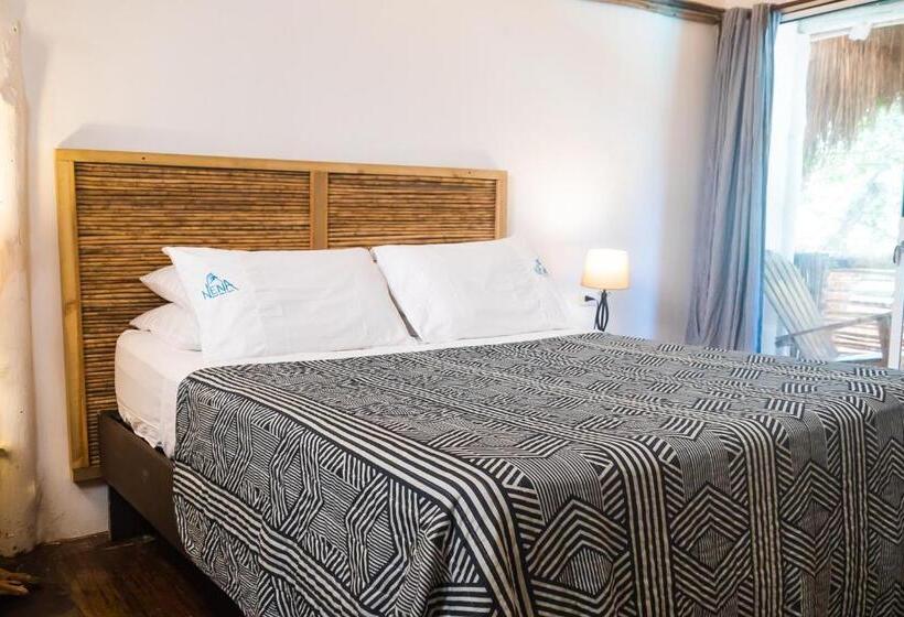 בית מלון כפרי Nena Beach Club &