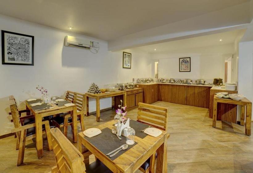 هتل Baywatch Express