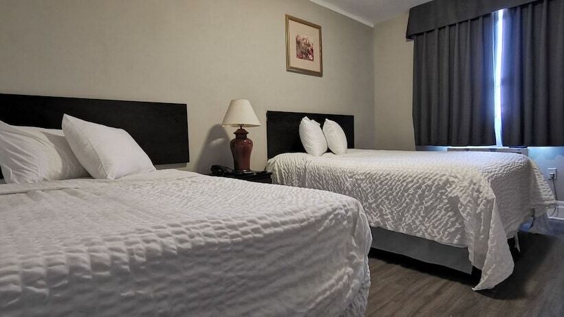 هتل Travelodge By Wyndham London Ontario