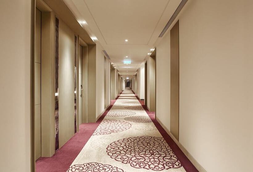 هتل Courtyard By Marriott Siliguri