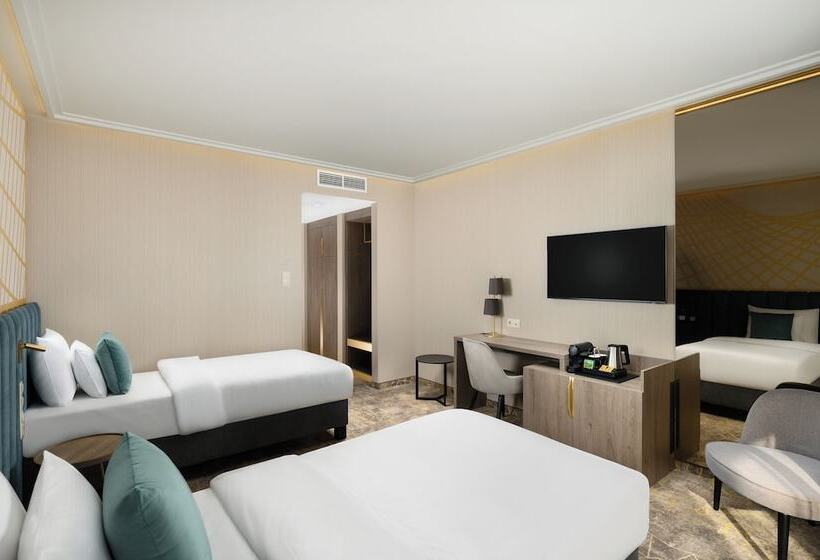 هتل Kenese Bay Garden Resort & Conference