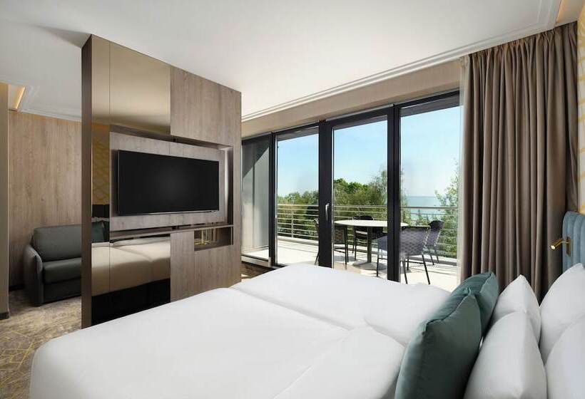 هتل Kenese Bay Garden Resort & Conference