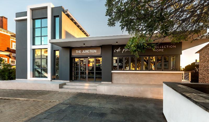 هتل The Junction Boutique
