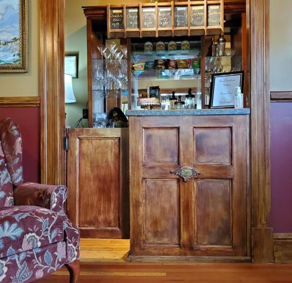 ベッドアンドブレックファースト The Home Place Inn