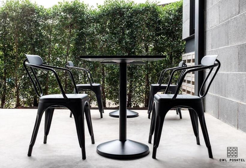 فندق Owl Poshtel Kanchanaburi