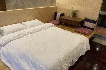 Yilan For A Night B&b