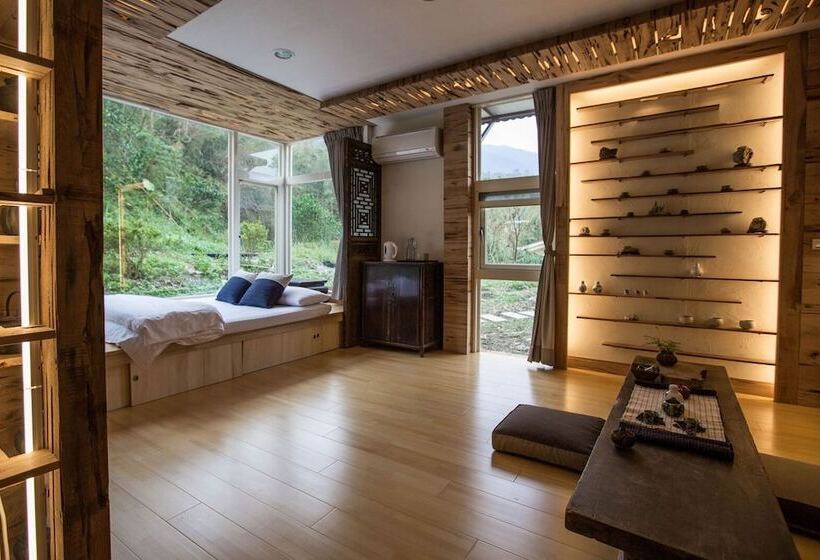 Yilan For A Night B&b