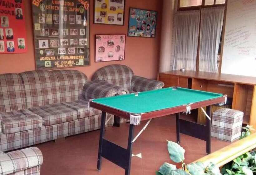 هاستل Cittadella Hostal