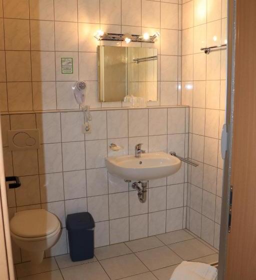 ベッドアンドブレックファースト Saar