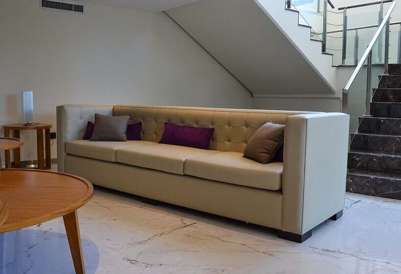 هتل Oscar Lescano   All Inclusive