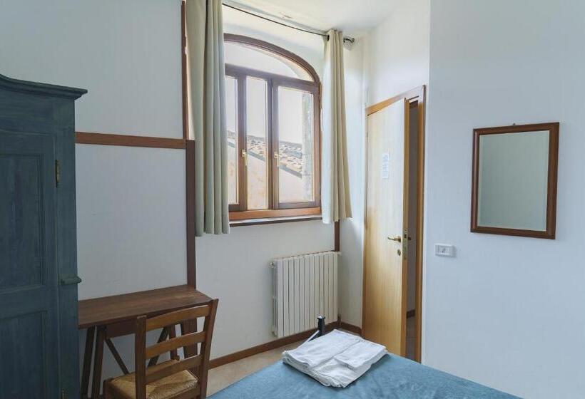 Ostello Albergo Dagli Elfi