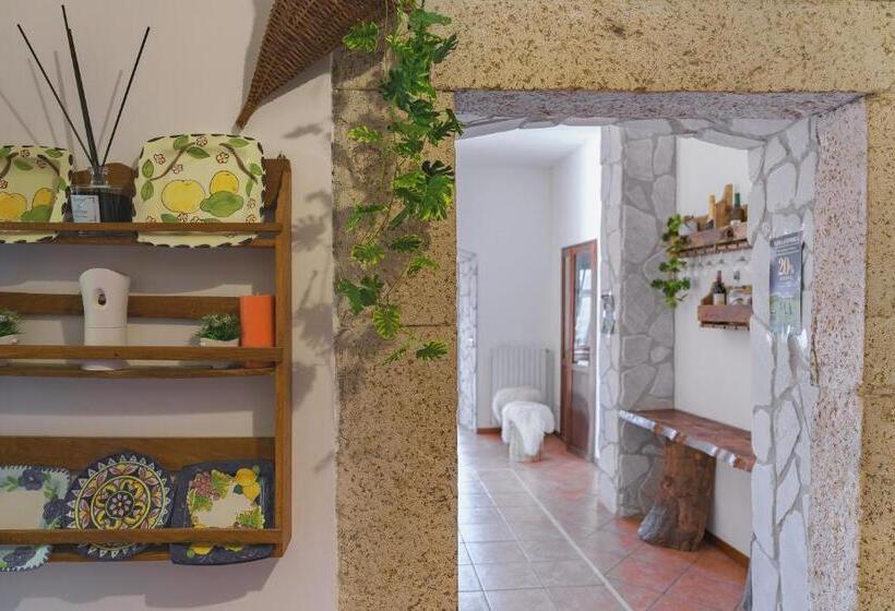 Ostello Albergo Dagli Elfi