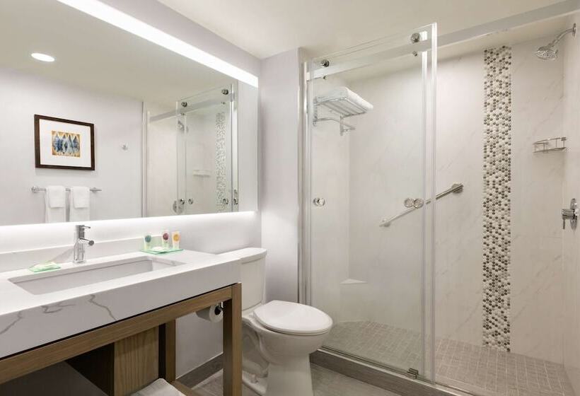 هتل Hyatt Place Santa Barbara