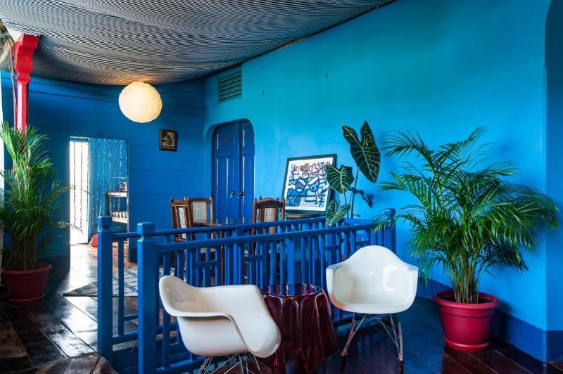 هتل Hostal Estrella