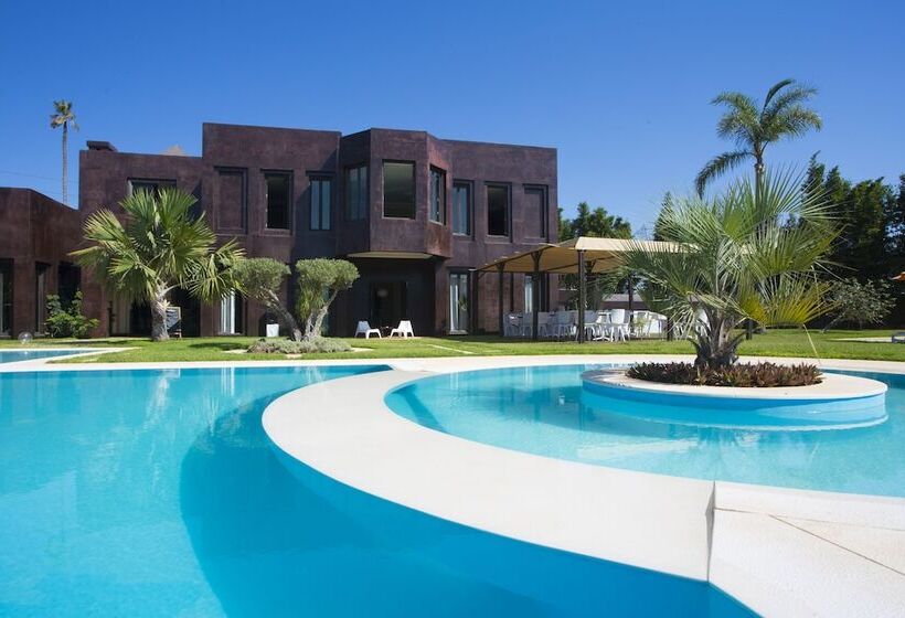 هتل Palais Amaya