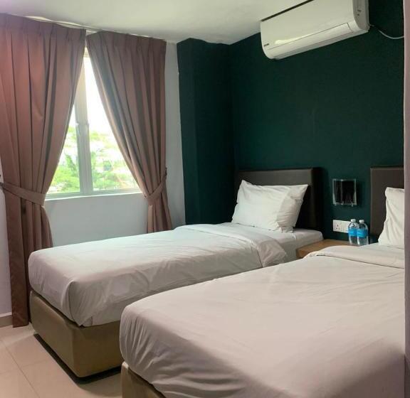 هتل Room V @ Jalan Megat