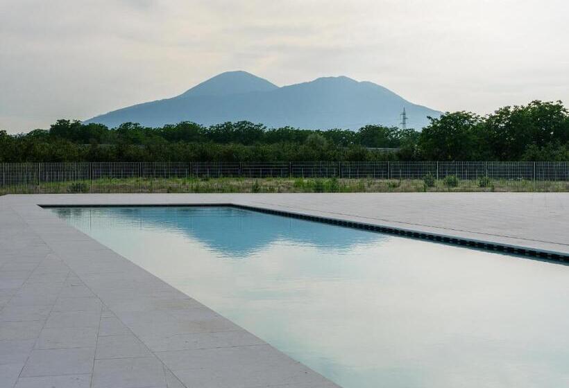 هتل Secret Garden Resort & Spa