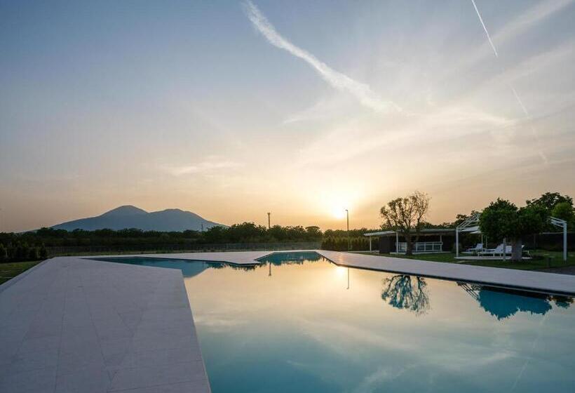 هتل Secret Garden Resort & Spa