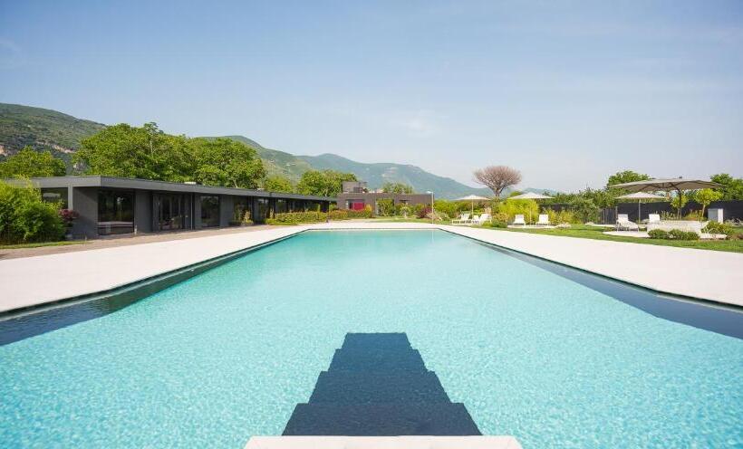 هتل Secret Garden Resort & Spa
