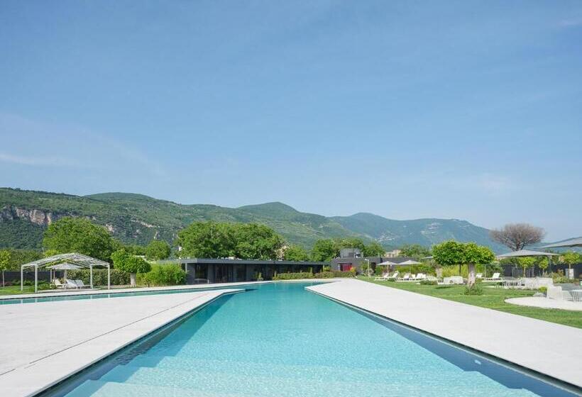 هتل Secret Garden Resort & Spa