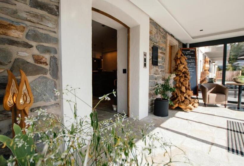 Отель Tannenhaus