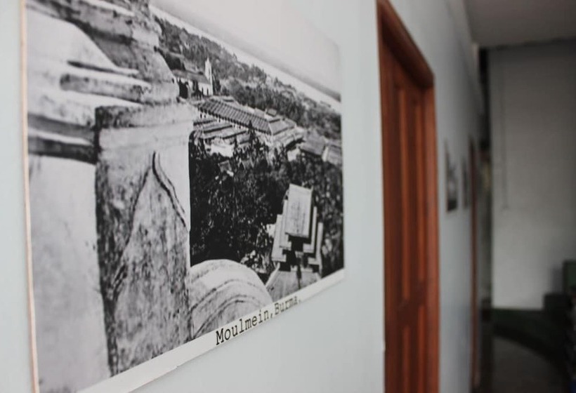هتل The Old Moulmein Hostel