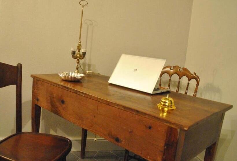 تختخواب و صبحانه Locanda San Tomaso Affittacamere