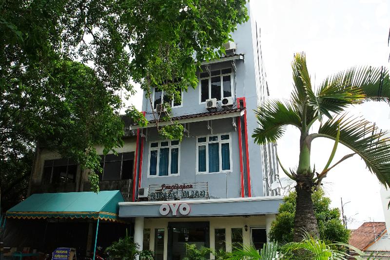 هتل Oyo 236 Penginapan Rumah Hijau