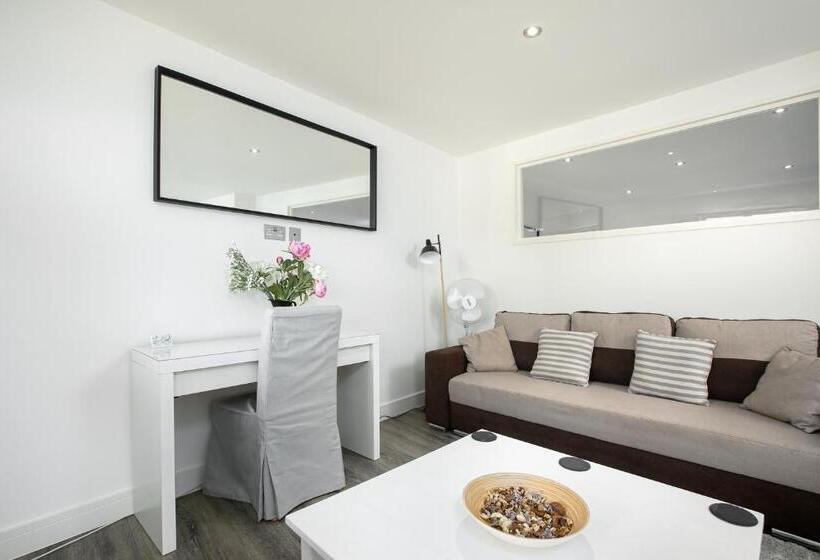 Reading Kings Road Lodge By Creatick Apartments