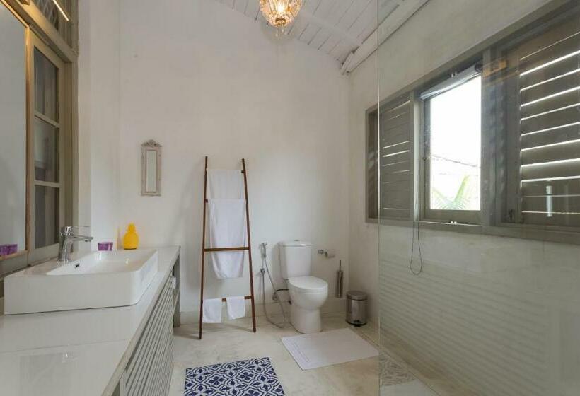 هتل Prana Home