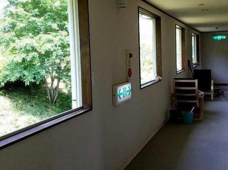 بنسيون Guesthouse Lahar  Hostel
