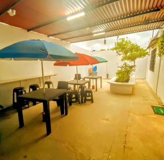 پانسیون Oasis De Tolú